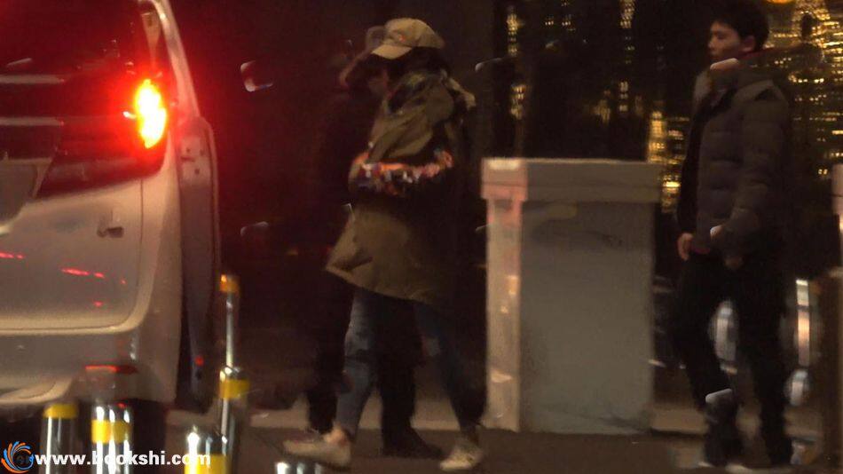 白百何现身妇产科是怎么回事？网友回复：是一指禅哥吗？